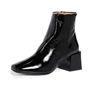 LOQ Lazaro Booties - Black patent leather